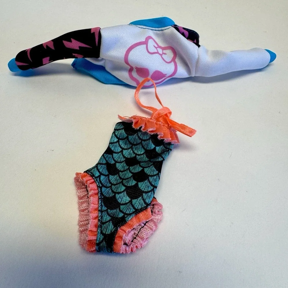 Monster High G3 Pets & Accessories - Crescent Watzie,‎ Neptuna, Tut